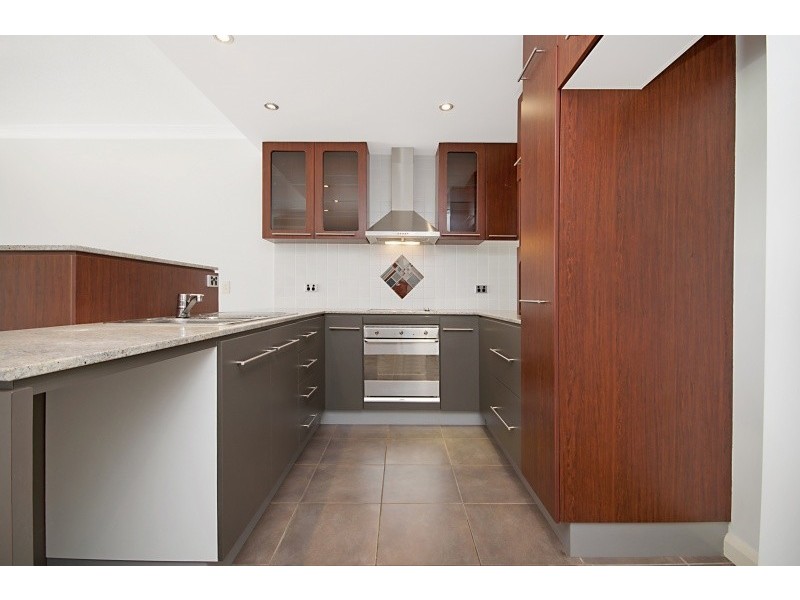11/12-14 Hale Street, North Ward QLD 4810