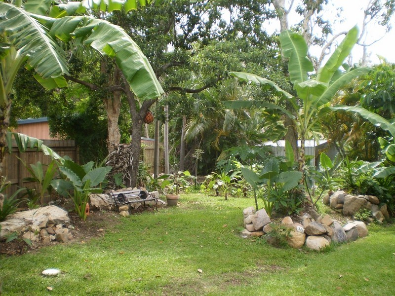 2 Carlson Court Horseshoe Bay, Magnetic Island QLD 4819
