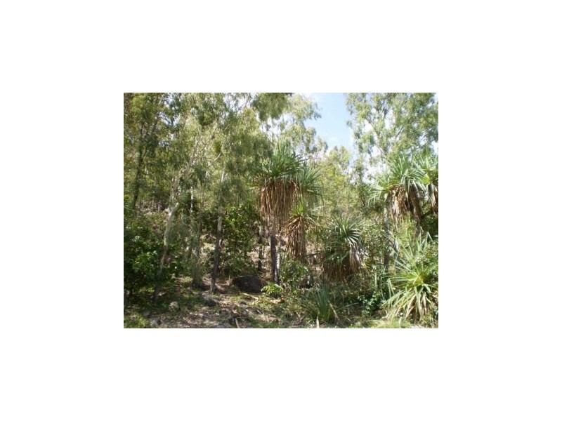 22 Wallaby Way HORSESHOE BAY, Magnetic Island QLD 4819