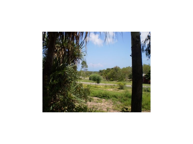 22 Wallaby Way HORSESHOE BAY, Magnetic Island QLD 4819