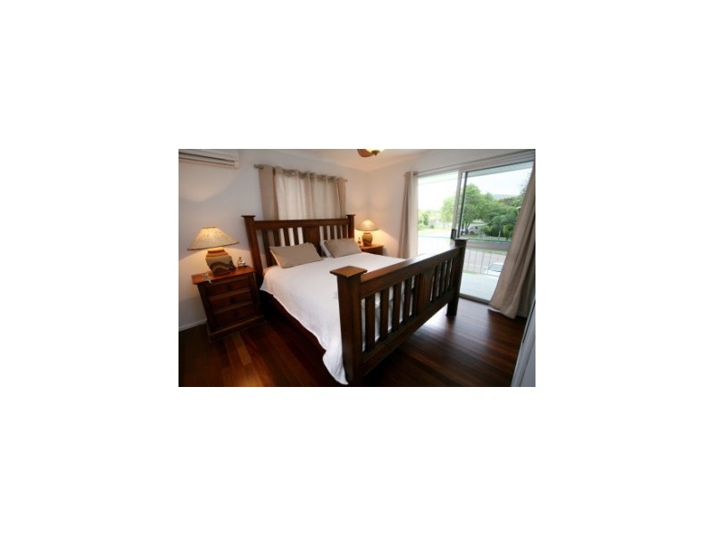 6 Malbon Road, Kirwan QLD 4817