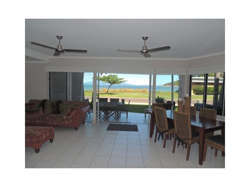 6/13-15 Terrace Place NELLY BAY, Magnetic Island QLD 4819