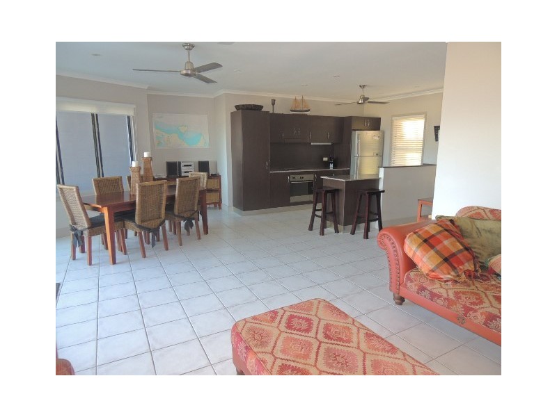 6/13-15 Terrace Place NELLY BAY, Magnetic Island QLD 4819