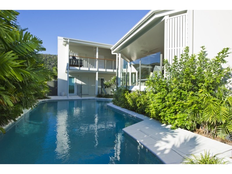 19 The Cove NELLY BAY, Magnetic Island QLD 4819