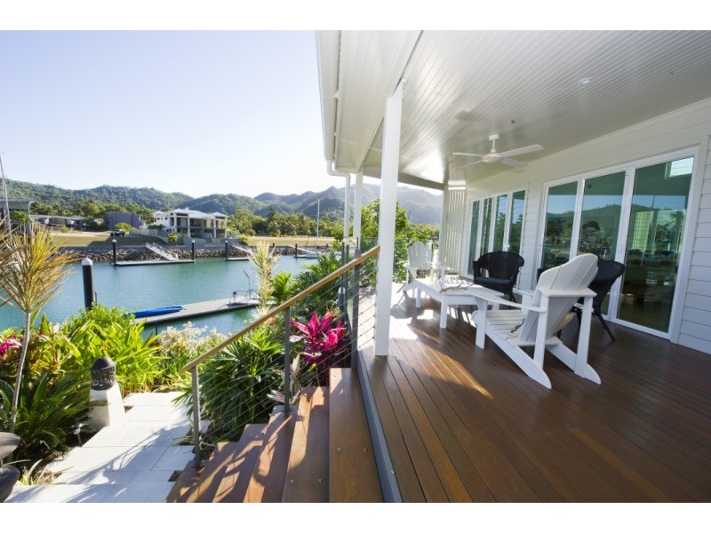 19 The Cove NELLY BAY, Magnetic Island QLD 4819