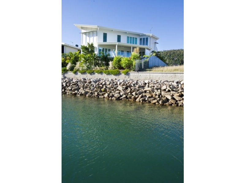 19 The Cove NELLY BAY, Magnetic Island QLD 4819