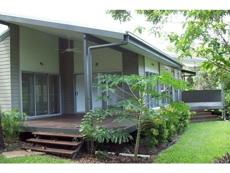 10 Serene Place Nelly Bay, Magnetic Island QLD 4819