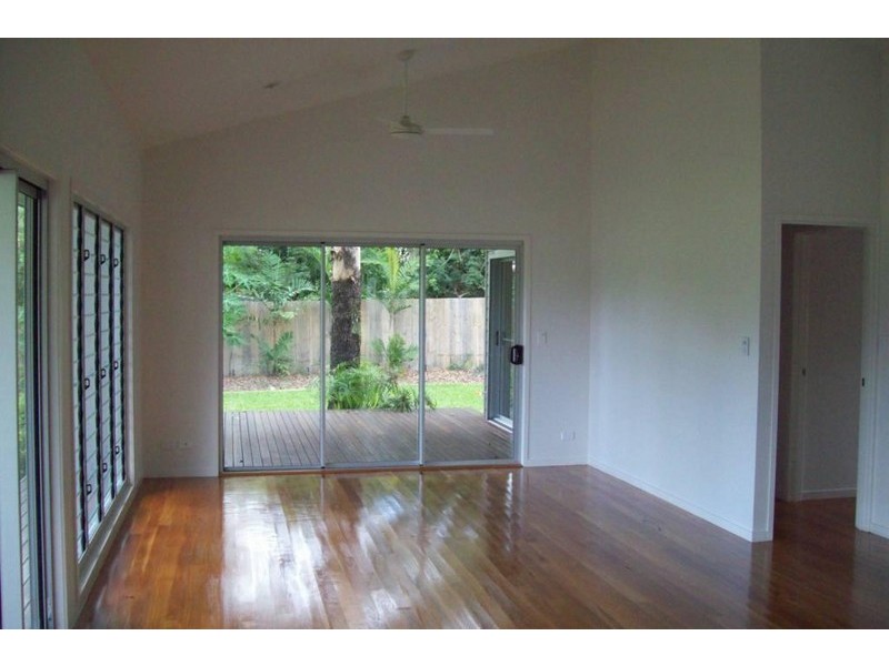 10 Serene Place Nelly Bay, Magnetic Island QLD 4819