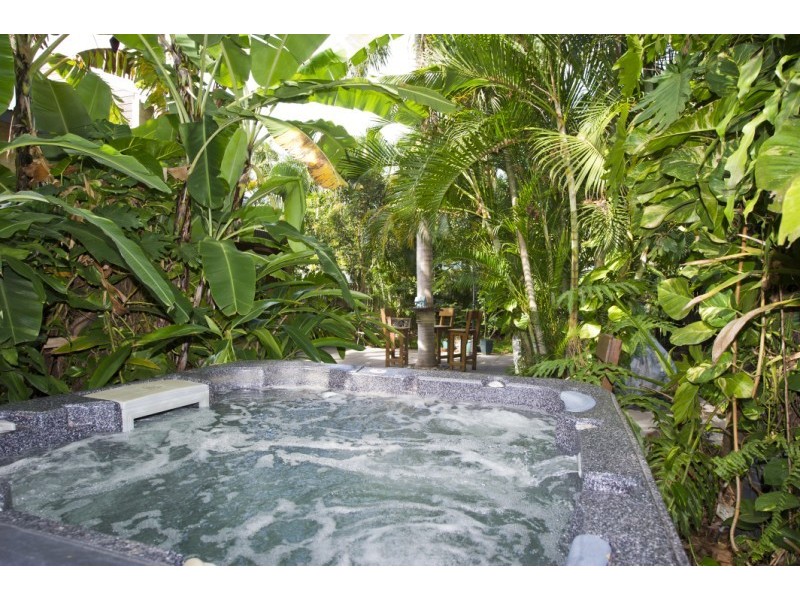55 Apjohn Street Horseshoe Bay, Magnetic Island QLD 4819