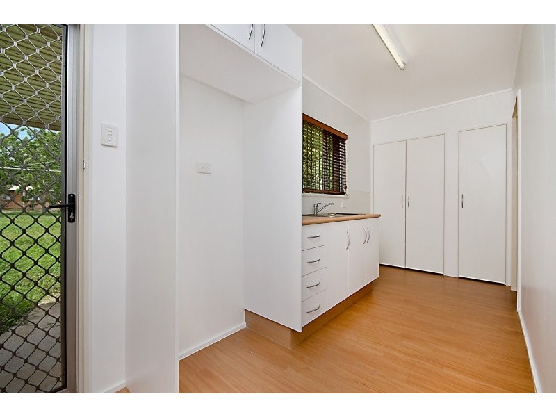 153 ROSS RIVER ROAD, Mundingburra QLD 4812