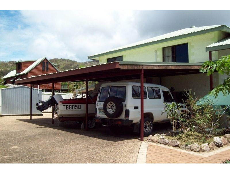 90 Horseshoe Bay Road HORSESHOE BAY, Magnetic Island QLD 4819
