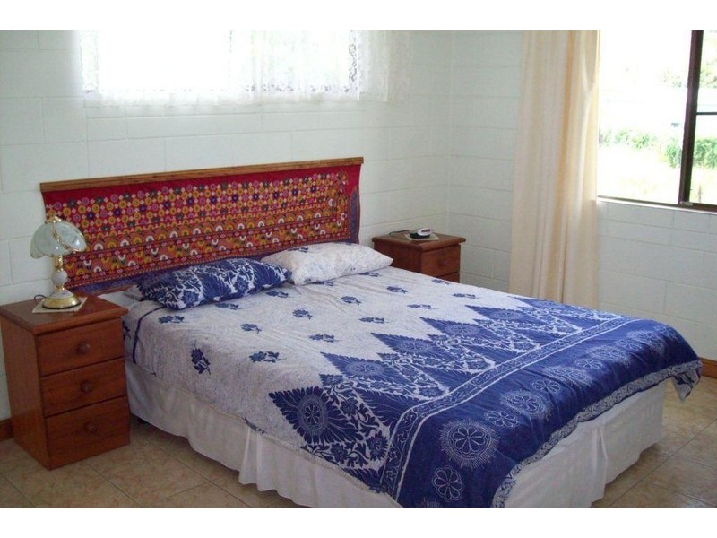 90 Horseshoe Bay Road HORSESHOE BAY, Magnetic Island QLD 4819