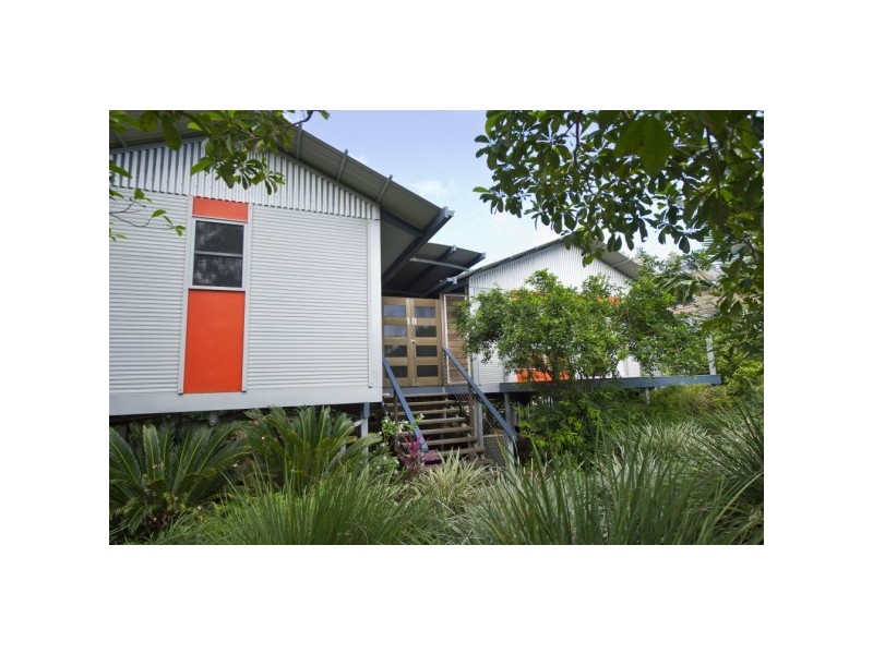 18 Yates Street, Nelly Bay, Magnetic Island QLD 4819