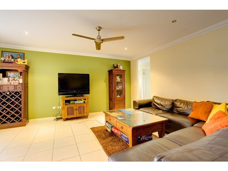 33 Mendi Drive, Bushland Beach QLD 4818