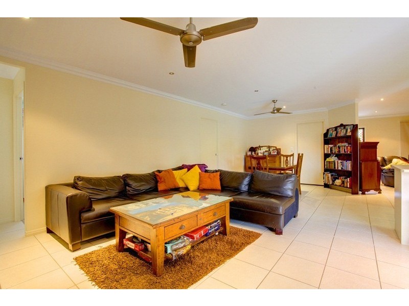 33 Mendi Drive, Bushland Beach QLD 4818