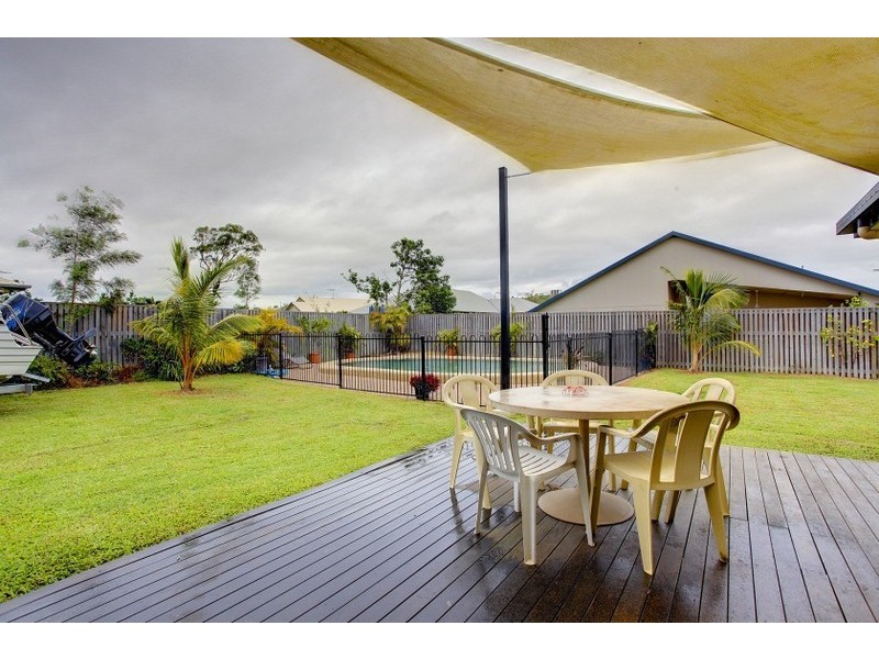 33 Mendi Drive, Bushland Beach QLD 4818