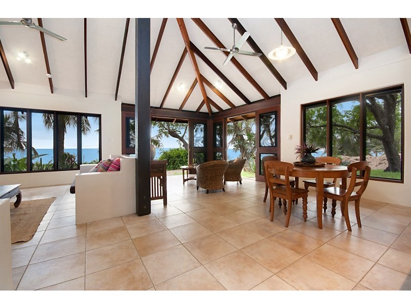 50 The Esplanade, Toolakea QLD 4818