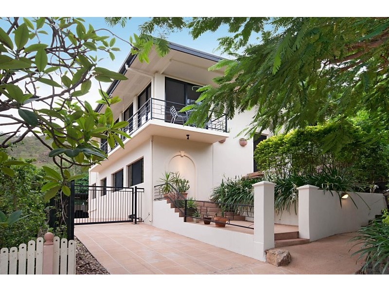 65 Alexandra Street, North Ward QLD 4810