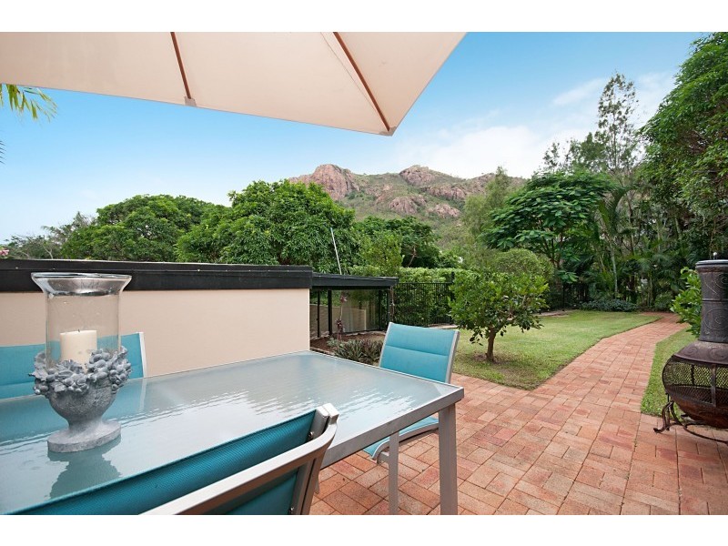 65 Alexandra Street, North Ward QLD 4810