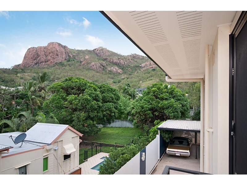 65 Alexandra Street, North Ward QLD 4810