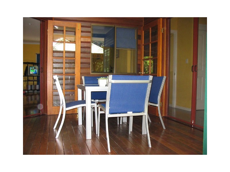 8 Appian Way, Arcadia, Magnetic Island QLD 4819