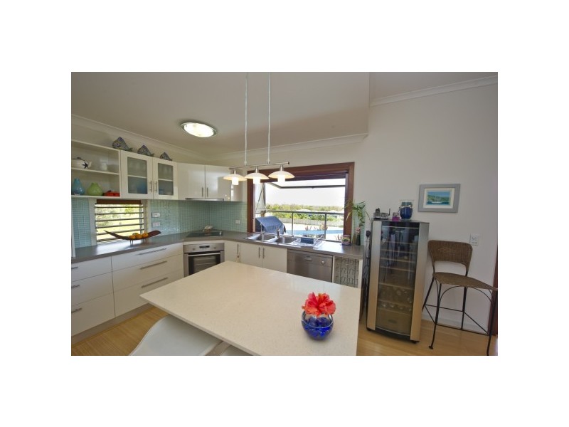 19 Wallaby Way HORSESHOE BAY, Magnetic Island QLD 4819
