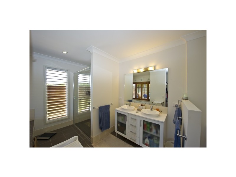 19 Wallaby Way HORSESHOE BAY, Magnetic Island QLD 4819