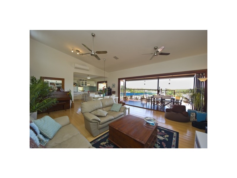 19 Wallaby Way HORSESHOE BAY, Magnetic Island QLD 4819