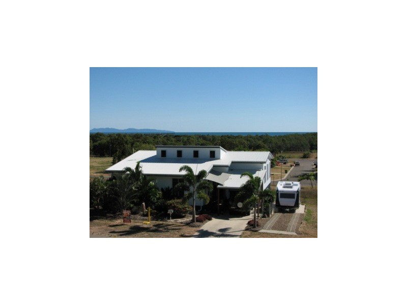 19 Wallaby Way HORSESHOE BAY, Magnetic Island QLD 4819