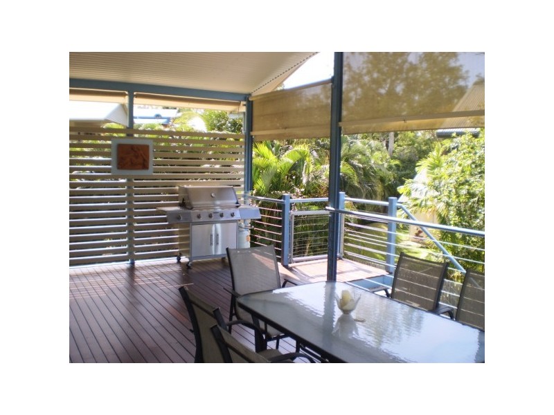 60  Hayles Ave, Arcadia, Magnetic Island QLD 4819