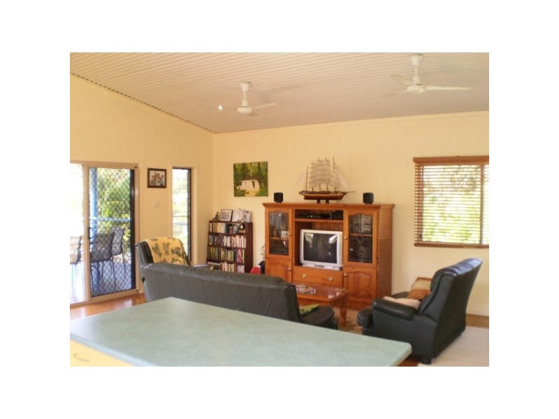 60  Hayles Ave, Arcadia, Magnetic Island QLD 4819
