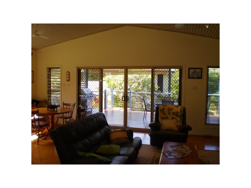 60  Hayles Ave, Arcadia, Magnetic Island QLD 4819