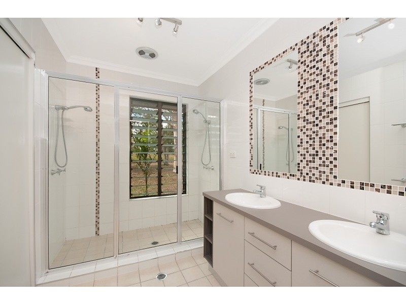 17 Duggan Drive, Alligator Creek QLD 4816