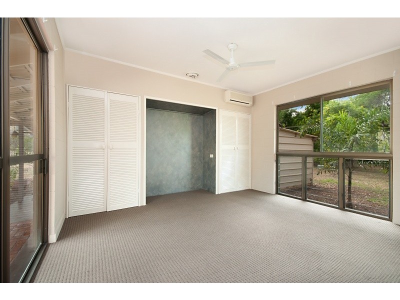 17 Duggan Drive, Alligator Creek QLD 4816