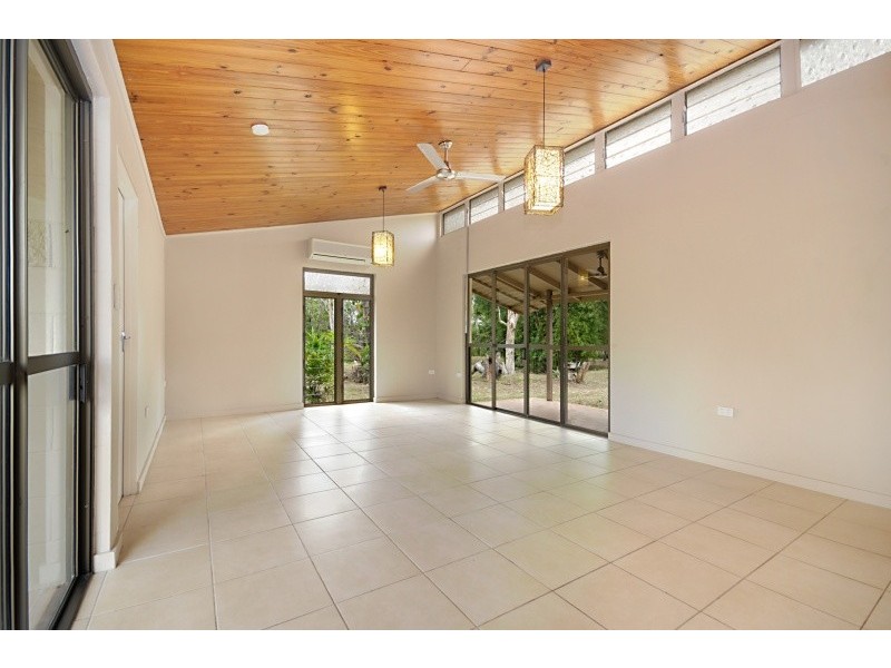 17 Duggan Drive, Alligator Creek QLD 4816