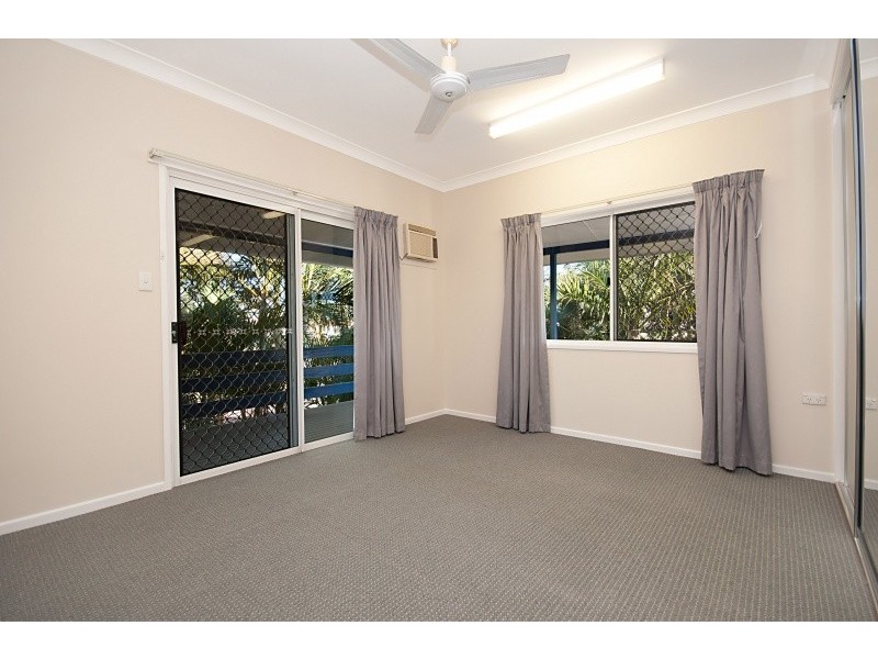 128 Queens Road, Hermit Park QLD 4812