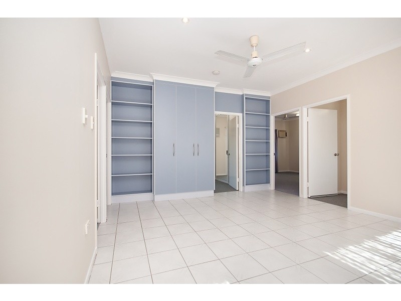 128 Queens Road, Hermit Park QLD 4812