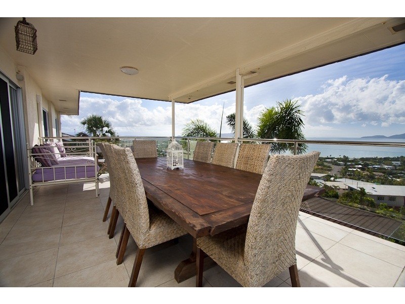 27 Yarrawonga Drive, Castle Hill QLD 4810