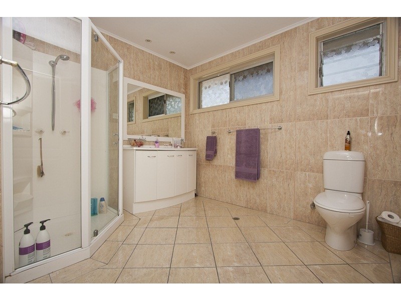 27 Yarrawonga Drive, Castle Hill QLD 4810