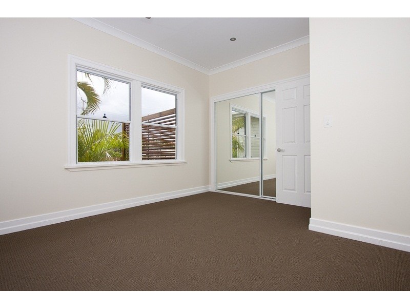 16  Hayes Street, North Ward QLD 4810