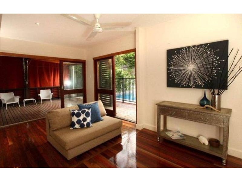 42 Stokes, Townsville City QLD 4810