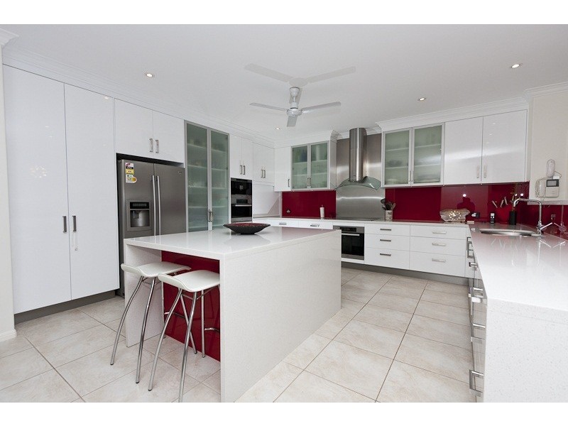 3 Waterfront Parade, Idalia QLD 4811