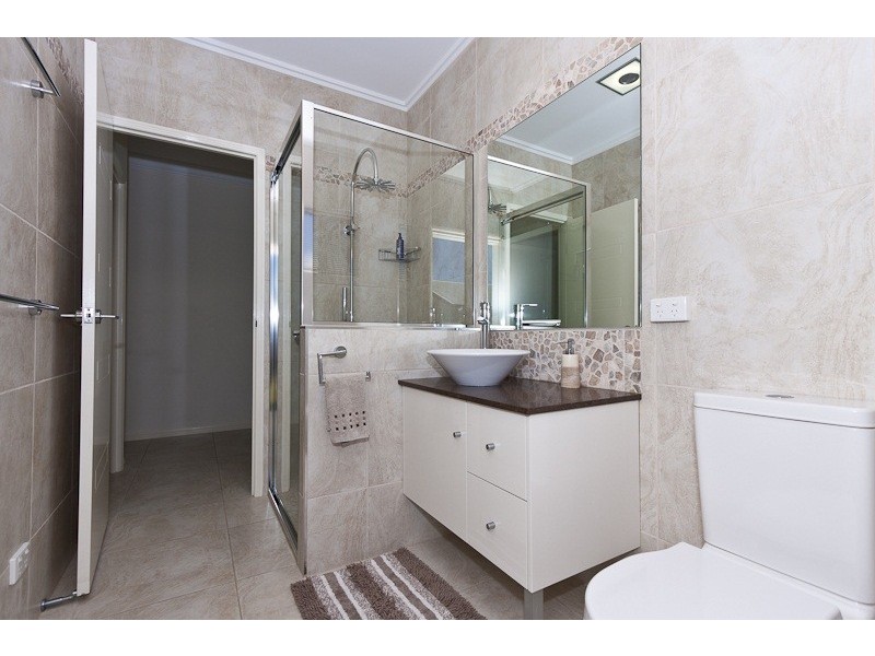 3 Waterfront Parade, Idalia QLD 4811