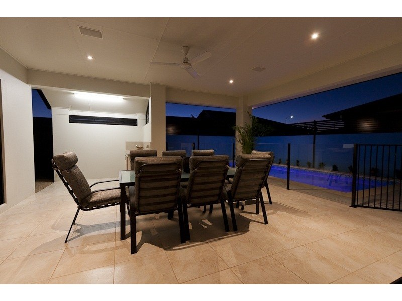 3 Waterfront Parade, Idalia QLD 4811