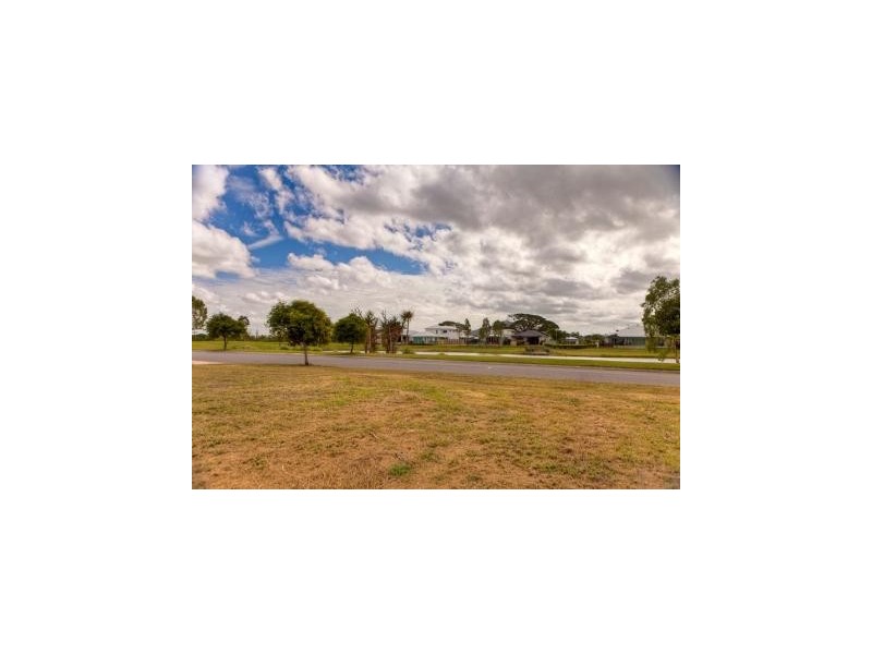 60 Lakeshore Circuit, Idalia QLD 4811