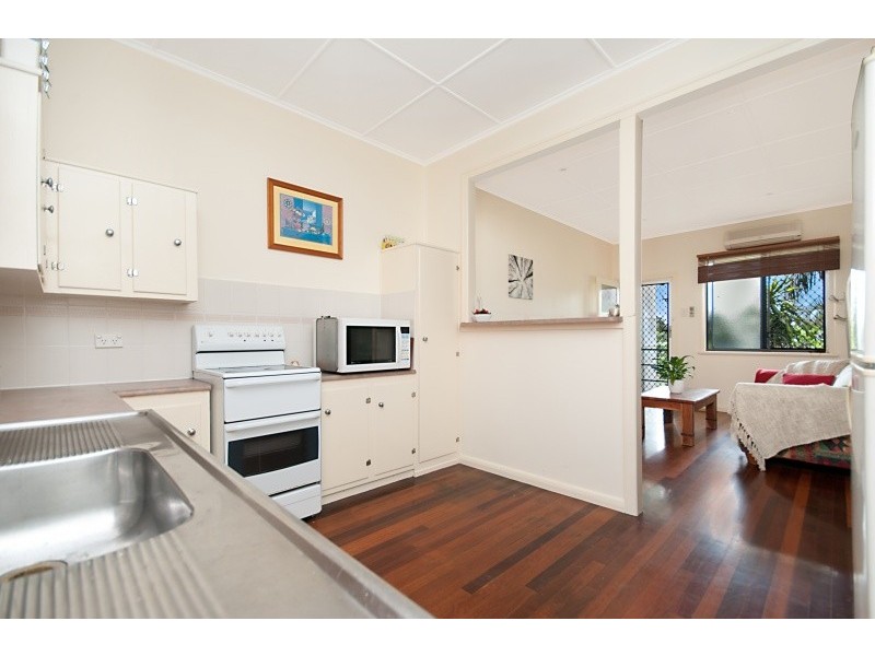 64 Eyre Street, North Ward QLD 4810