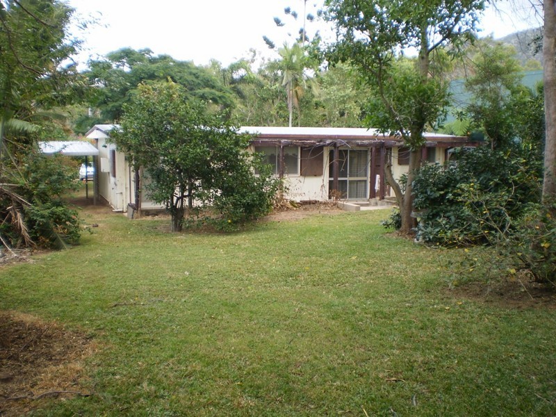 23 Mandalay Avenue Nelly Bay, Magnetic Island QLD 4819