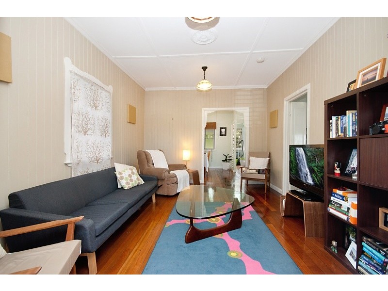 17 Seventh Street, Railway Estate QLD 4810