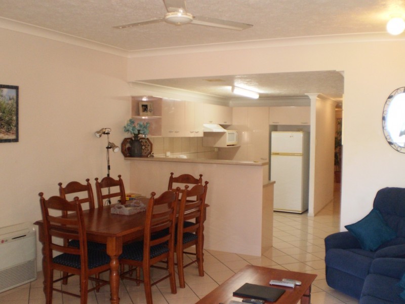 2/38 Marine Parade ARCADIA, Magnetic Island QLD 4819