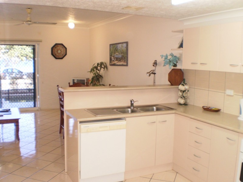 2/38 Marine Parade ARCADIA, Magnetic Island QLD 4819